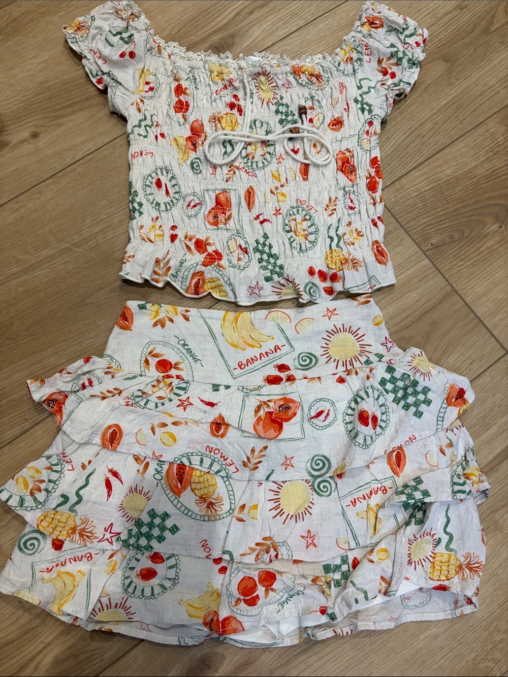 Like new skirt set